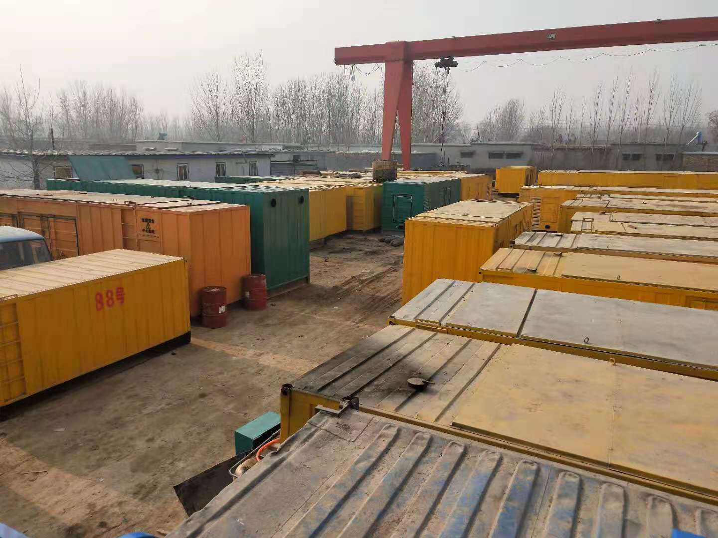 郧西租赁发电机-灰尘、风沙对柴油发电机组造成哪些不良影响?