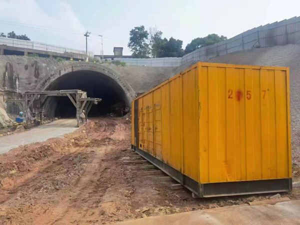 郧西发电机出租自启装置的工作原理是什么？