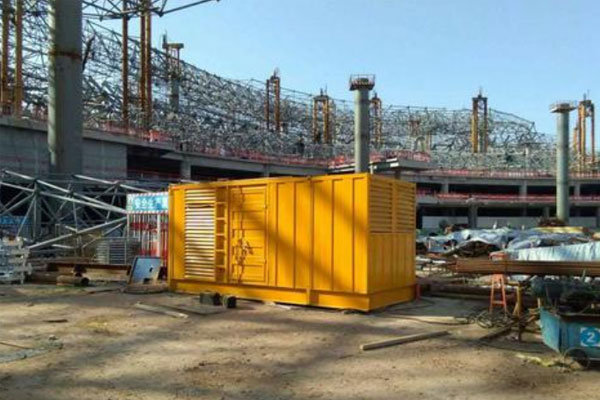 郧西发电机出租如何判断空气滤清器是否需要更换？