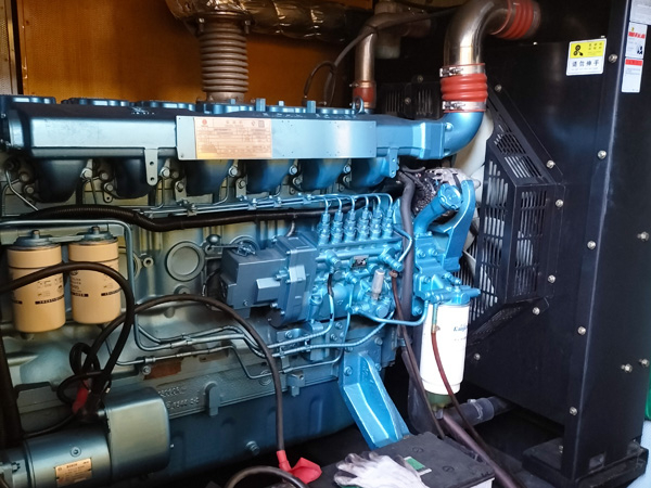 郧西磷酸铁锂蓄电池的使用寿命与哪些因素有关？