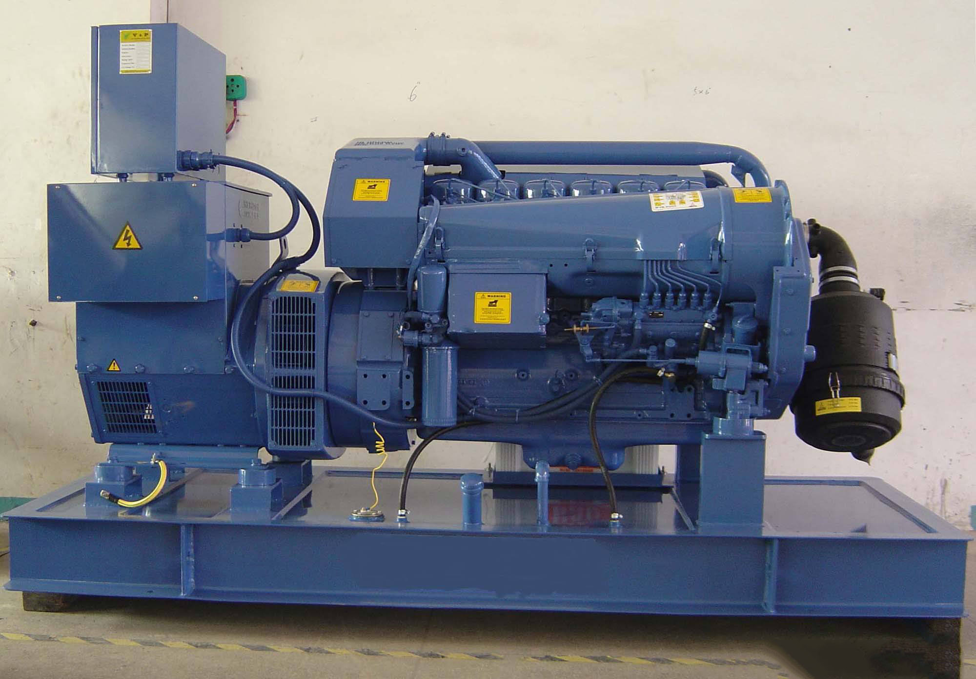 郧西汽油发电机组冬季启动前，电瓶需要做哪些检查和维护？